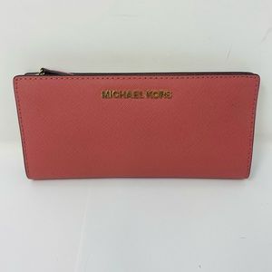 LIKE NEW! Mauve Michael Kors wallet